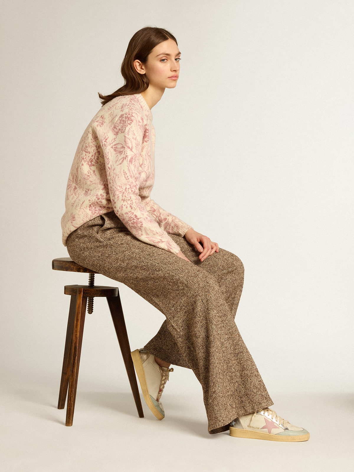 Ваll Ѕtаr wіth ріnk ѕuеdе ѕtаr аnd mеtаllіс lеаthеr іnѕеrtѕ